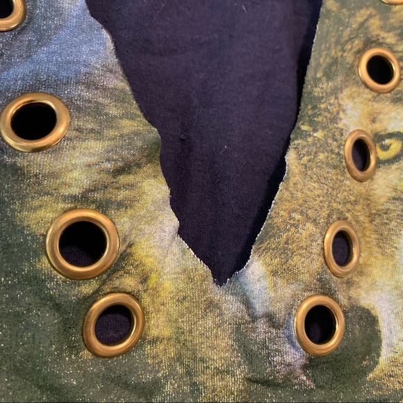 Forever 21 | Wolf Muscle Tee/Tank - Picture 5 of 10